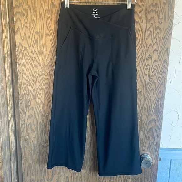 Theory Pants - Black‎ Wide-Leg Cropped Pants M